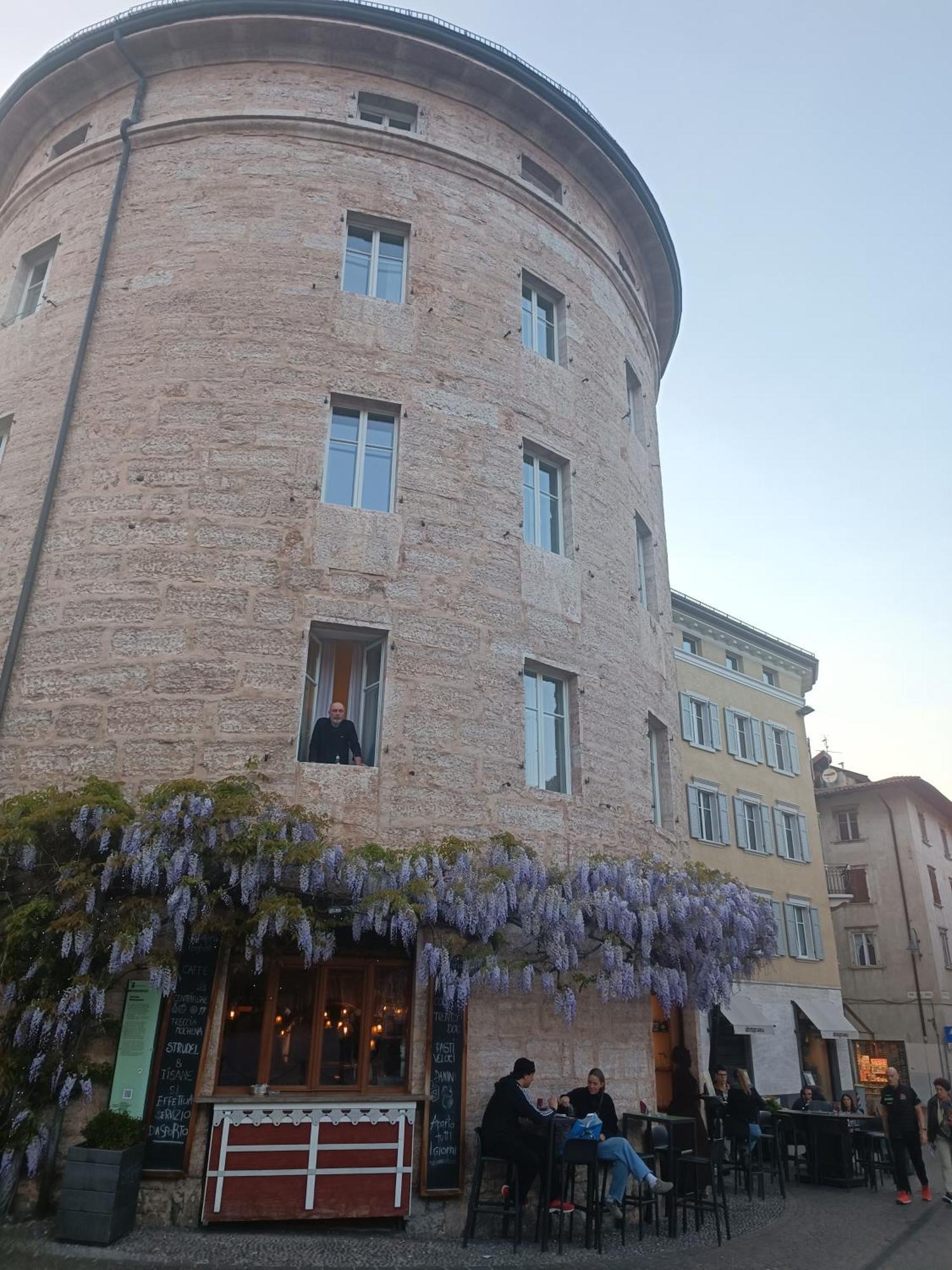Torrione Trento Hotel Buitenkant foto
